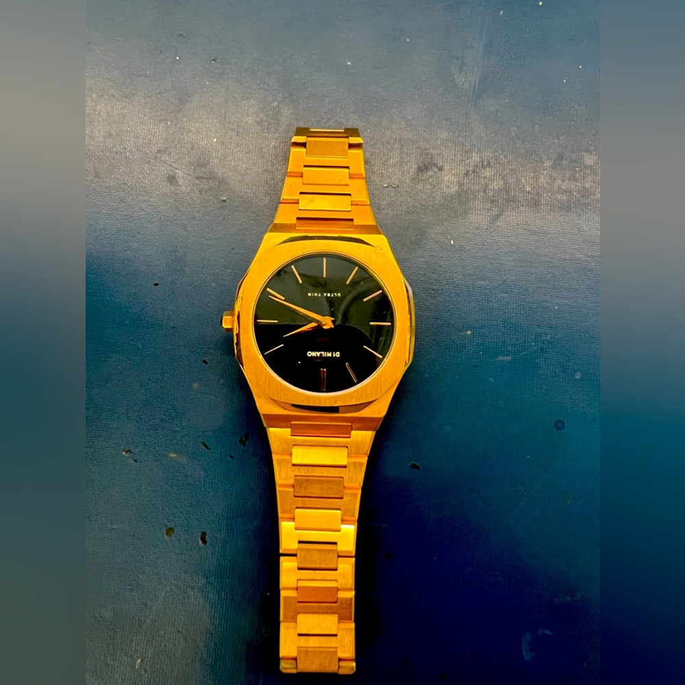 D1 Milano Ultra Thin Black Dial Men's Watch A-UTB03